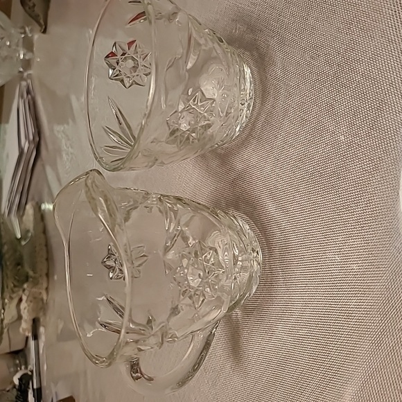 Sugar and creamer - Picture 1 of 5